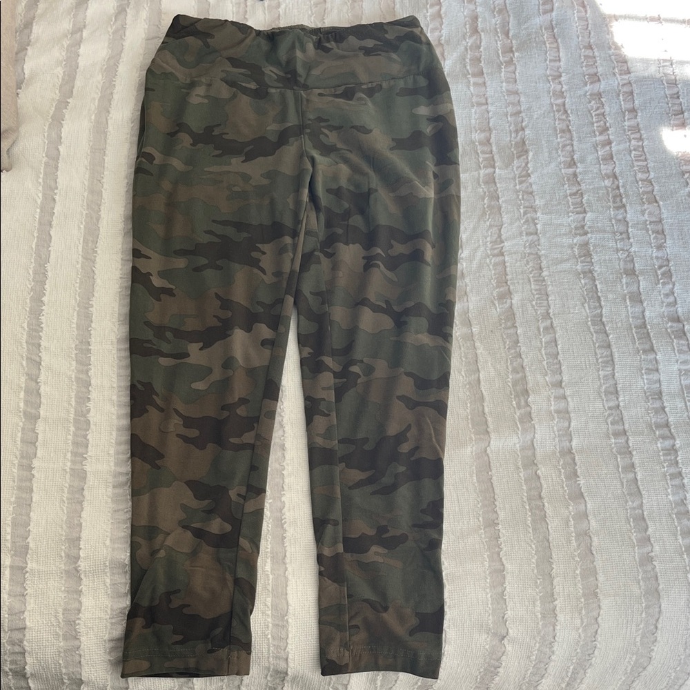 Women's Camouflage Cargo Pants